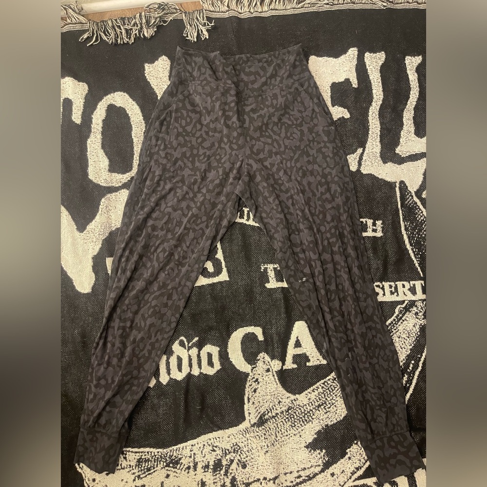Used Lululemon leggings